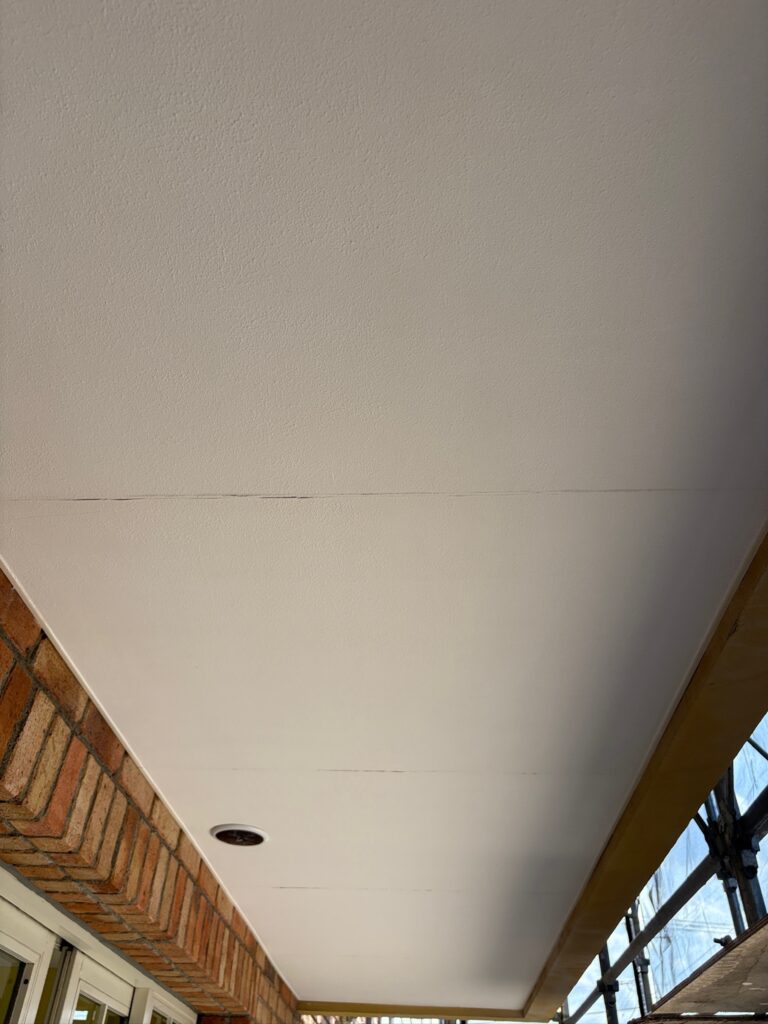 軒天井高圧洗浄