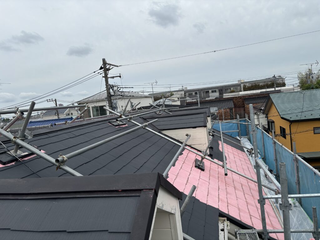 コロニアル屋根下塗り塗装
ベスコロフィラーHG