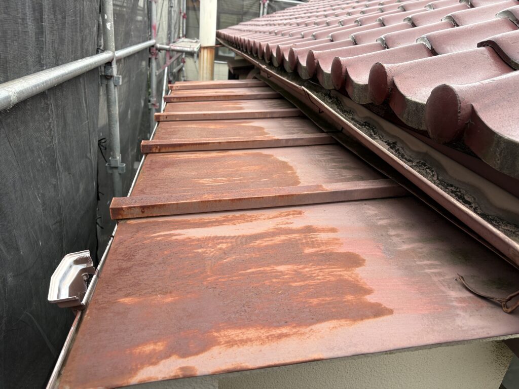 瓦棒 庇屋根